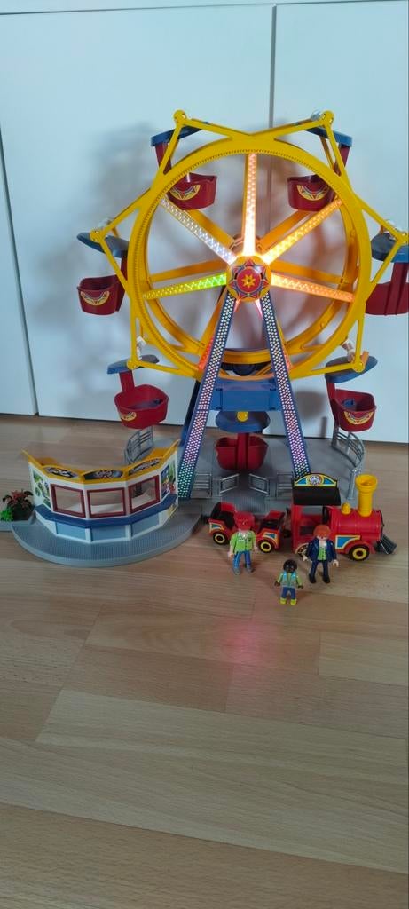 Playmobile reuzenrad met verlichting,trein en 3 figuren, Ophalen of Verzenden, Zo goed als nieuw