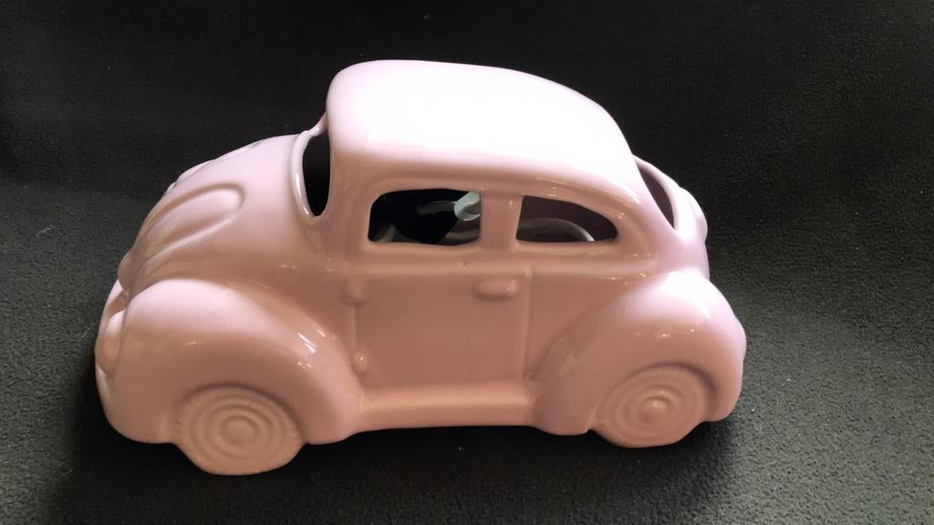 Lampe forme coccinelle (voiture) rose L24 l15 H10 cm, Comme neuf