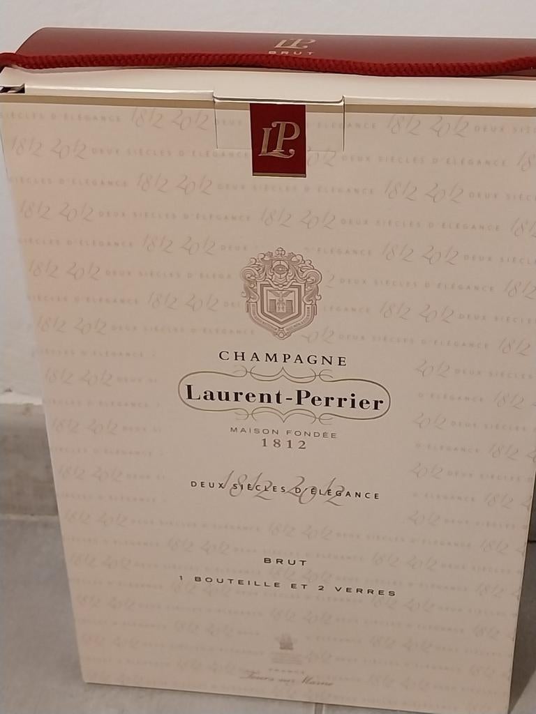 Coffret anniversaire Laurent-Perrier Champagne 1812-2012 et, Collections, Vins, Comme neuf, Champagne, Enlèvement