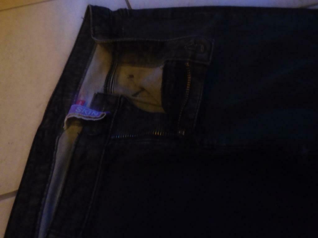 T42 "SKIN REGULAR" BROEK, Maat 38/40 (M), Blauw, Ophalen of Verzenden, Zo goed als nieuw