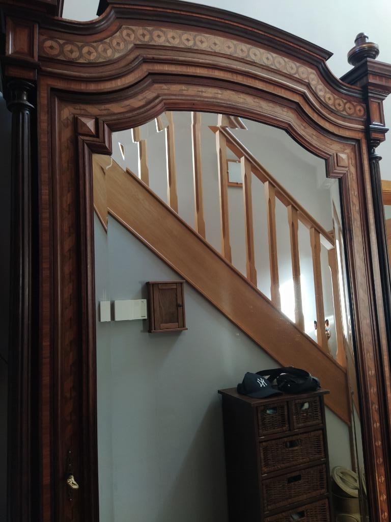 Echte antieke houten kast, Ophalen