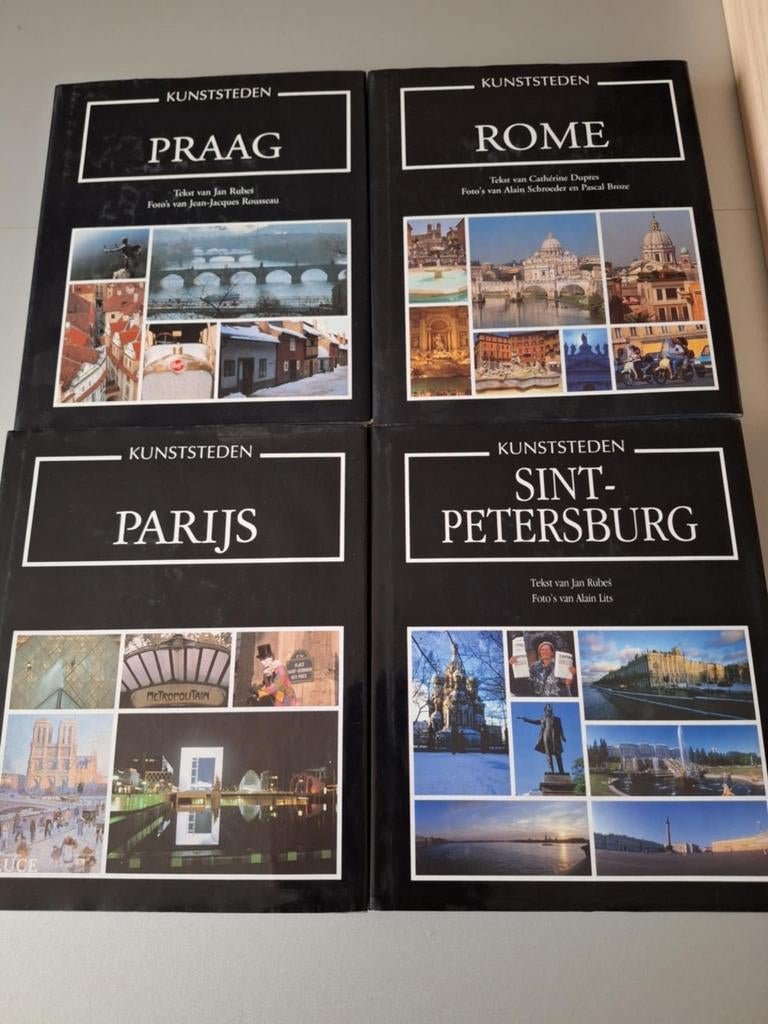 Artis historia boeken kunststeden, Boeken, Ophalen, Zo goed als nieuw