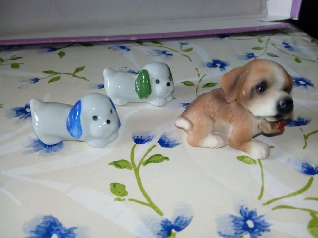 3 miniatuur honden, Verzamelen, Ophalen of Verzenden, Zo goed als nieuw