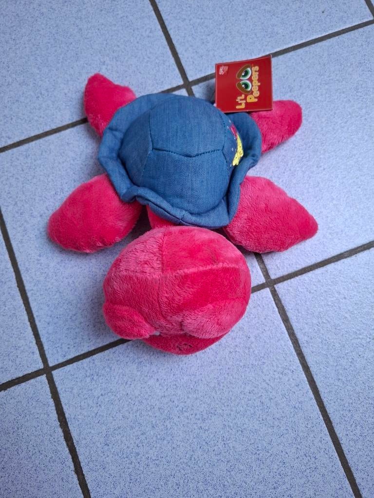 Nieuwe schildpad met grote ogen,met etiket, Ophalen of Verzenden, Nieuw