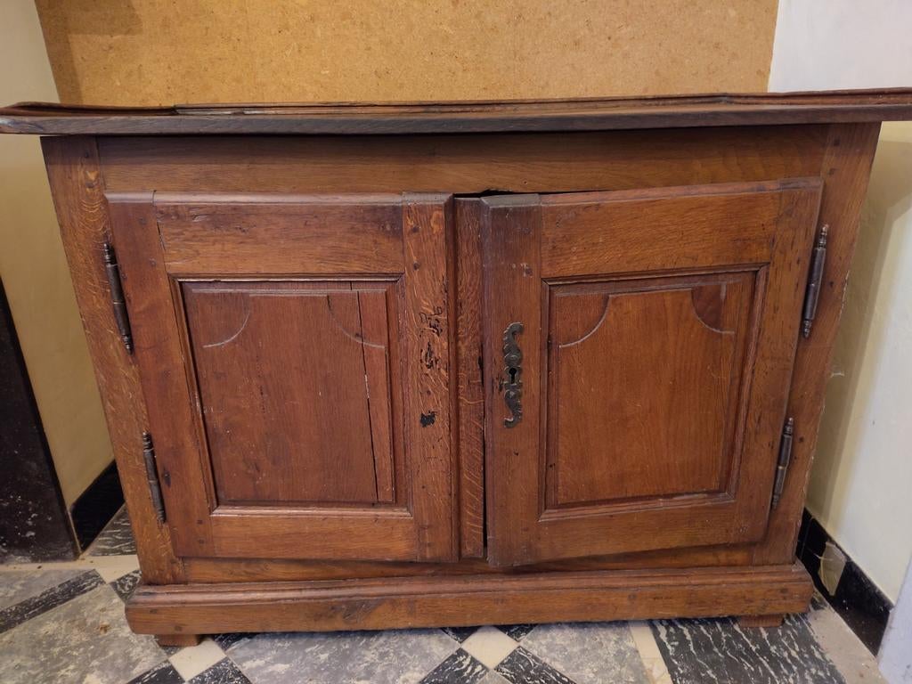 Buffet en chêne de style champêtre, Enlèvement