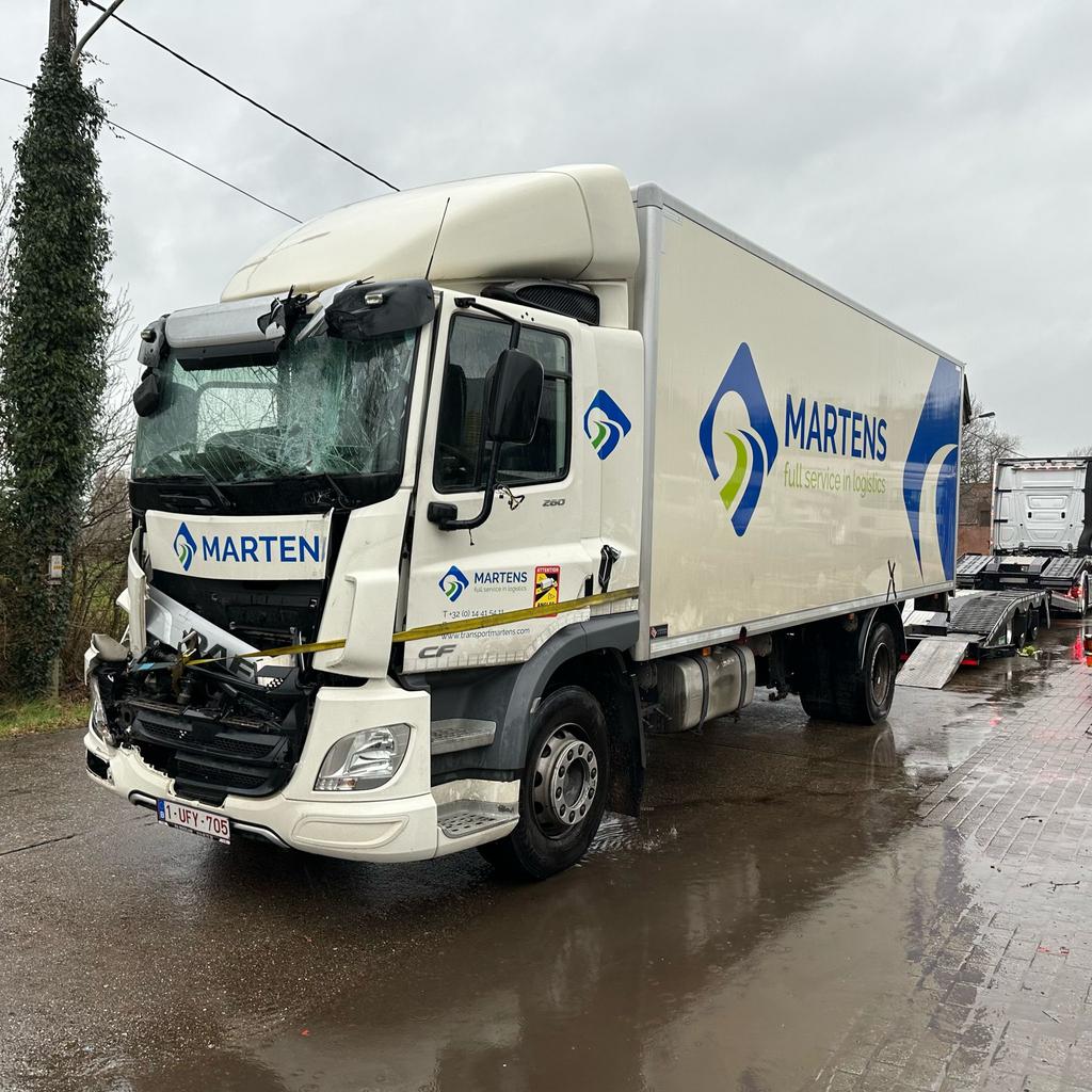 DAF CF 19-260 Cabin schaden, Automaat, Euro 6, Bedrijf, DAF