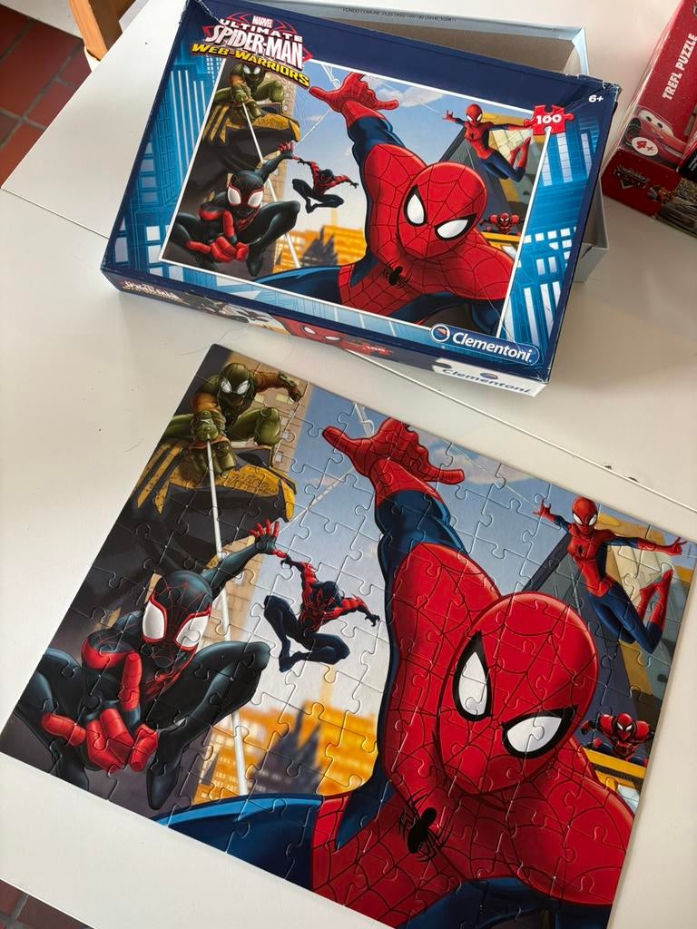 Puzzel spiderman 100 stukjes, Kinderen en Baby's, Ophalen of Verzenden, Meer dan 50 stukjes, Gebruikt
