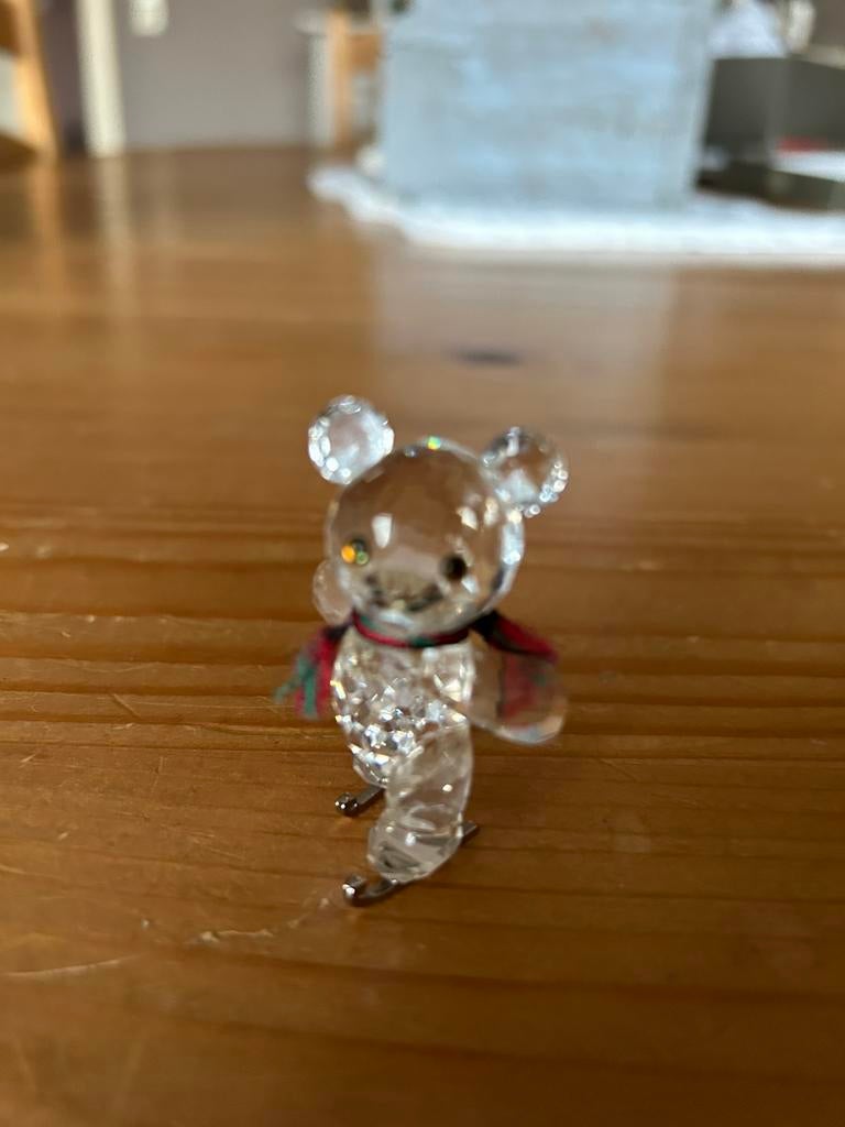 Ourson Swarovski sur patins à glace, Utilisé