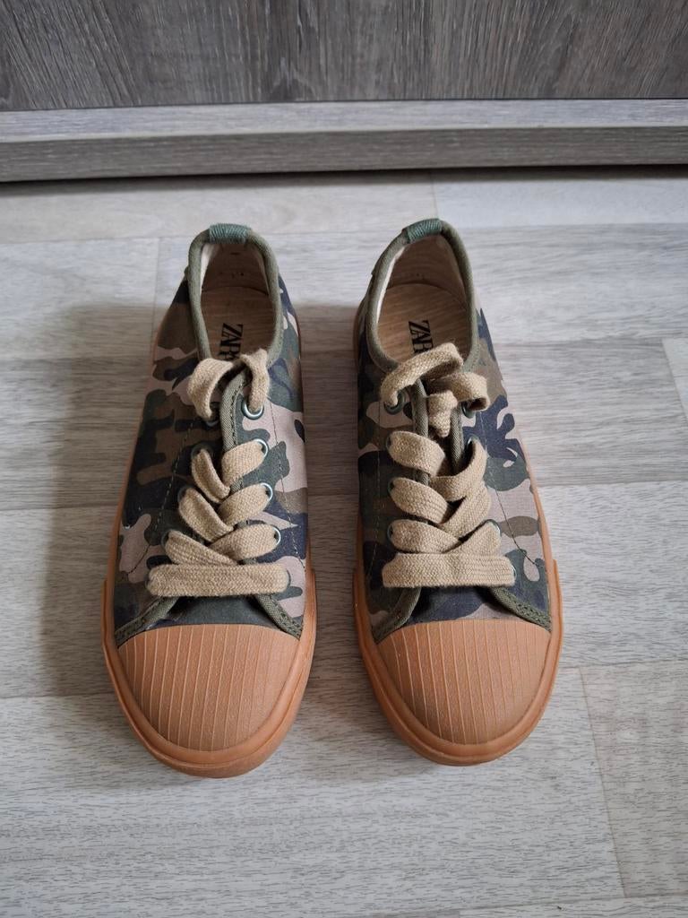 Sneakers Zara camouflage maat 32/33, Kinderen en Baby's, Schoenen, Nieuw, Ophalen of Verzenden, Zara