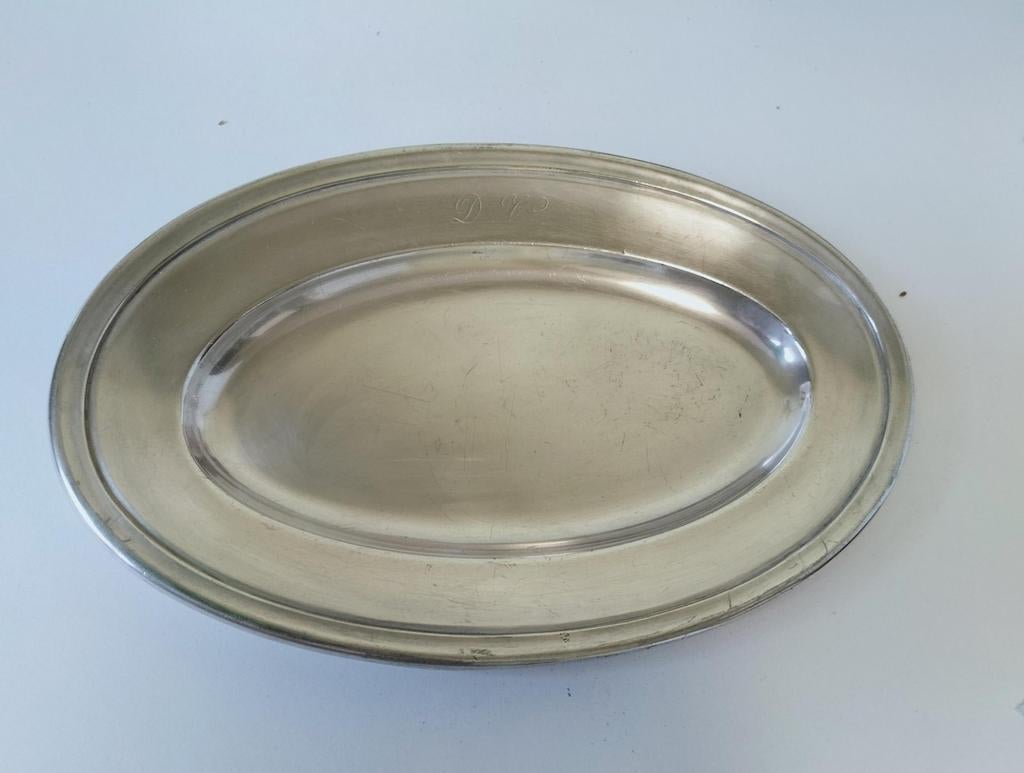 Joli plat en argent ovale, Enlèvement, Argent