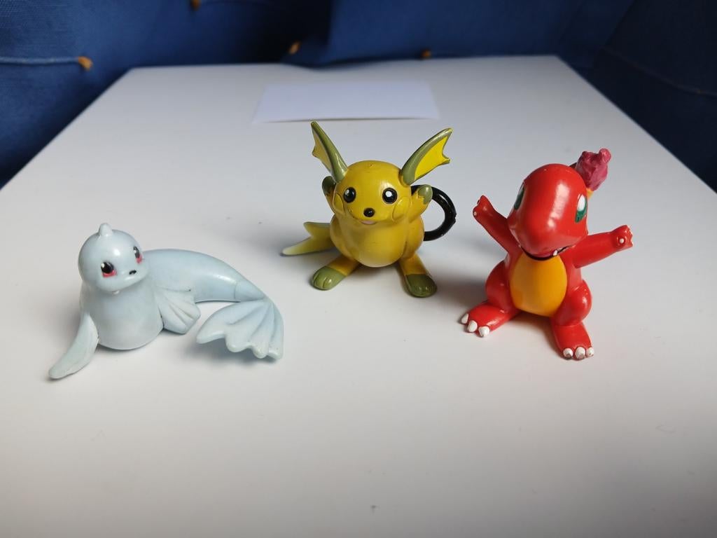 Figurines Pokémon 1ère génération Raichu Salamèche Lamantine, Enlèvement ou Envoi, Comme neuf, Autres types