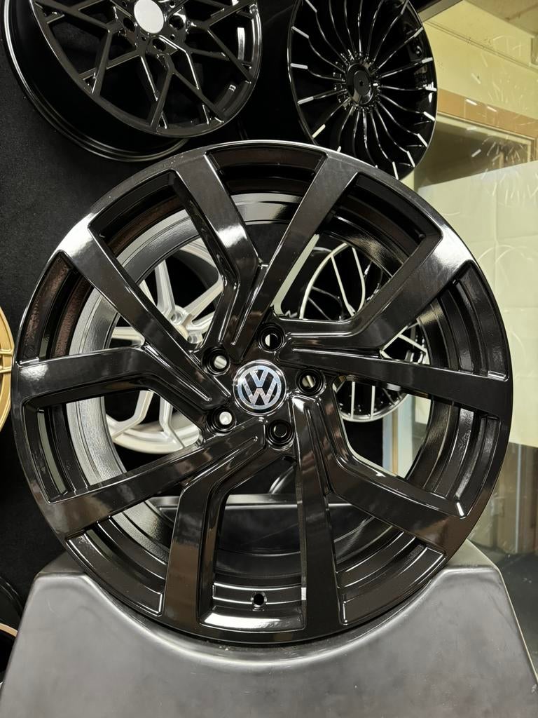 19 inch velgen voor Volkswagen Brescia 5x112 Golf 5 6 7 8 VW, 19 inch, Velg(en), Nieuw, Ophalen of Verzenden