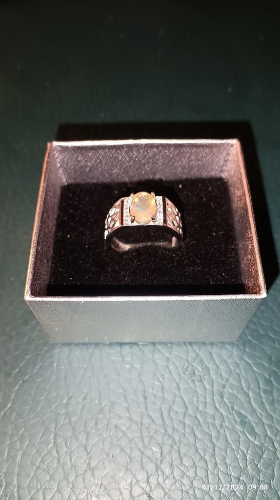 Sterling zilveren ring met natuurlijke Ethiopische opaal, Ophalen of Verzenden, Nieuw, Zilver, Zilver
