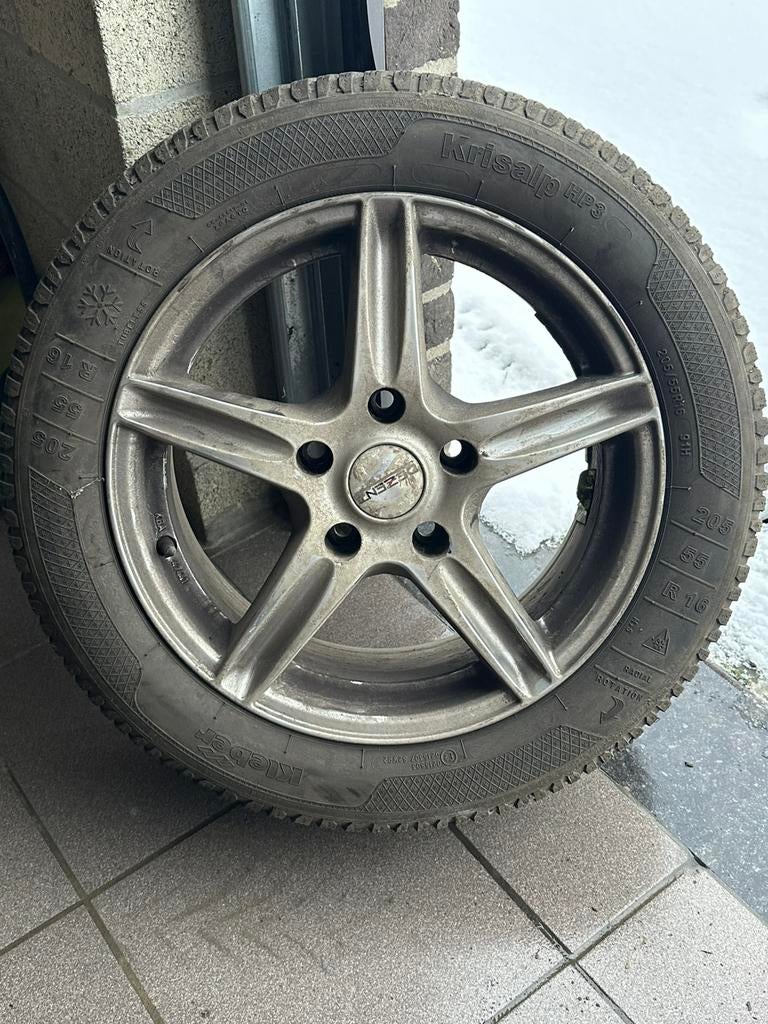 Jantes et pneus hiver Kléber 205 55 16 bmw serie 1 et 3, Enlèvement, Pneus hiver, Pneu(s)