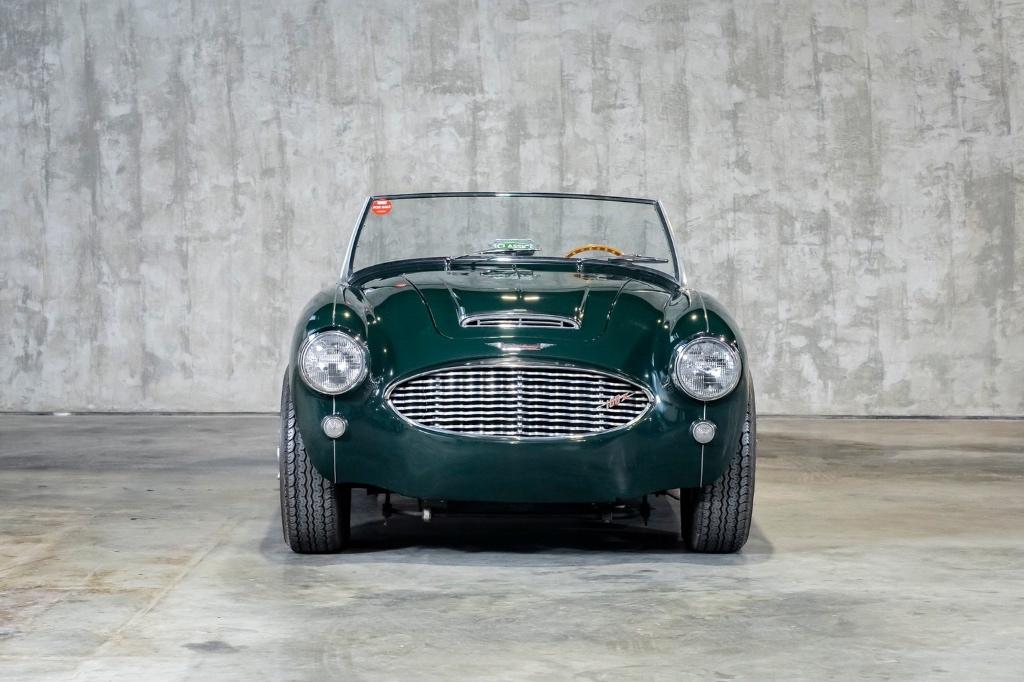 Austin Healey 100/6 uit 1958, Auto's, Achterwielaandrijving, Zwart, Cabriolet, Leder