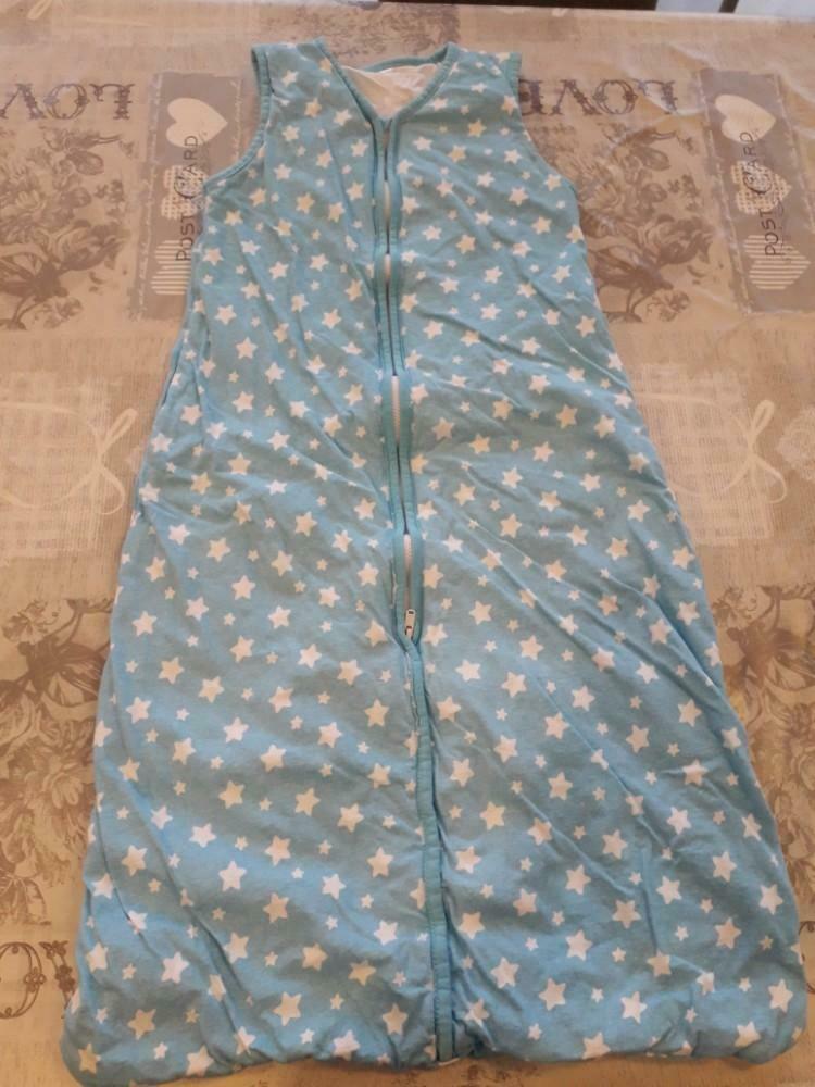 Blauwe slaapzak met witte sterren, 90cm, 5€, Kinderen en Baby's, Ophalen of Verzenden, Gebruikt, Slaapzak