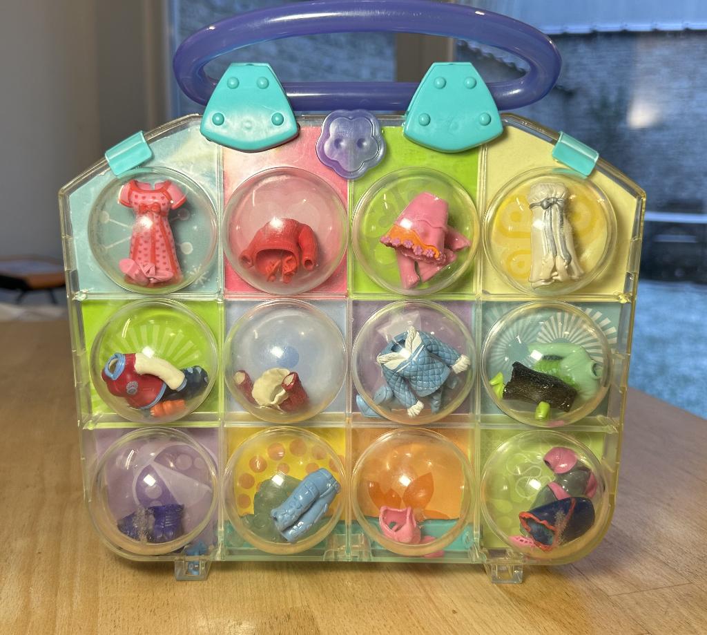 Valise 1 Poupée Polly Pocket + vêtements, Enlèvement, Comme neuf, Autres types