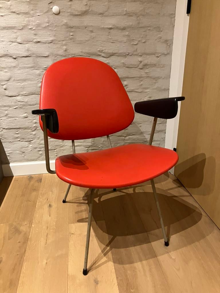 Vintage stoel van Willem Gispen voor Kembo, Rouge, Cuir, Utilisé, Une