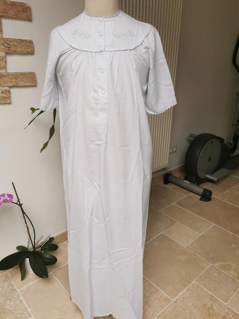 Très jolie chemise de nuit, Enlèvement ou Envoi, Comme neuf, Taille 42/44 (L)