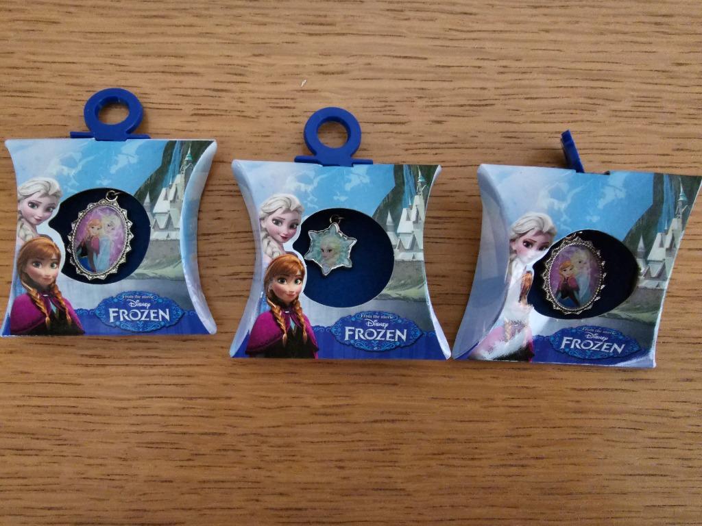 bedels frozen en K3, Handtassen en Accessoires, 4 bedels of meer, Ophalen of Verzenden, Nieuw, Overige merken