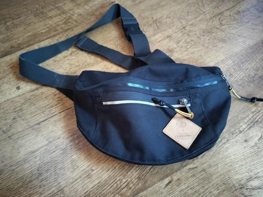 Sac ventral Eastpak, Enlèvement ou Envoi, Comme neuf