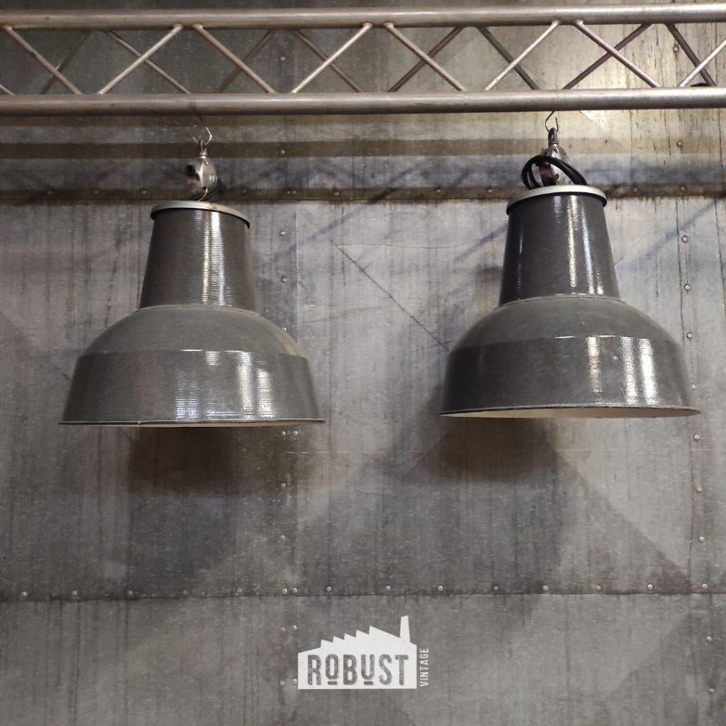 Grote industriële fabriekslamp Ø61 cm – emaille, Huis en Inrichting, 50 tot 75 cm, Ophalen of Verzenden, Zo goed als nieuw, Metaal