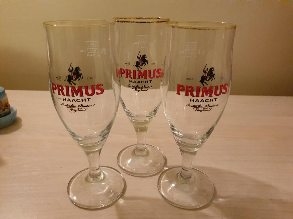 3 PRIMUSGLAZEN OP STANDAARD 25 CL, Verzamelen, Ophalen, Zo goed als nieuw, Glas of Glazen, Overige merken
