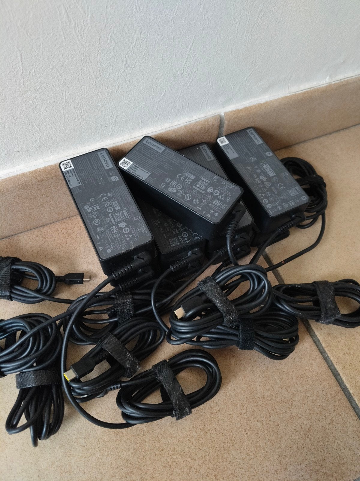 Lot de 30 chargeur Lenovo USB-c 65w, Informatique & Logiciels, Enlèvement ou Envoi, Utilisé, LENOVO