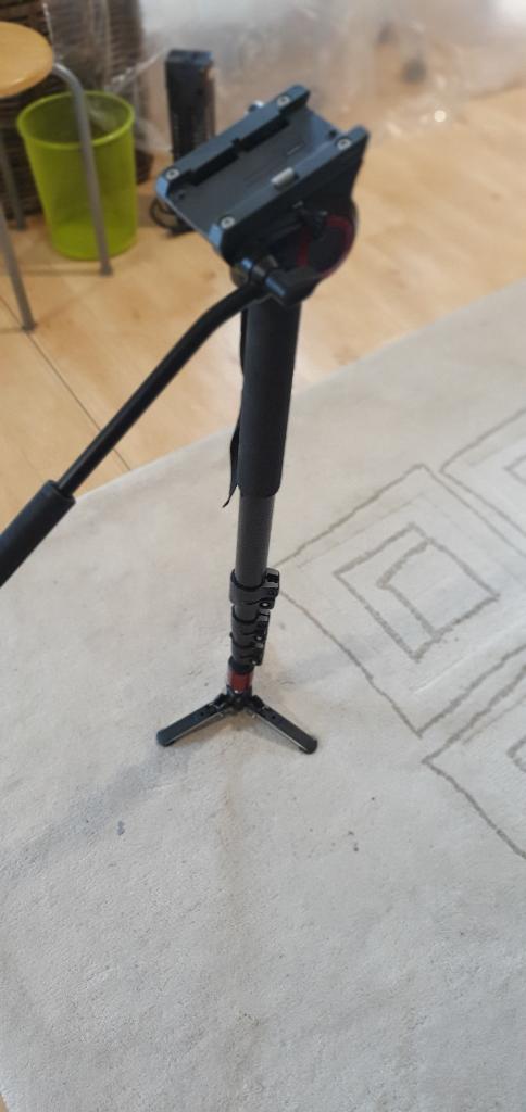Manfrotto monopod statief, Ophalen, Eenpoot, Zo goed als nieuw, 150 tot 175 cm