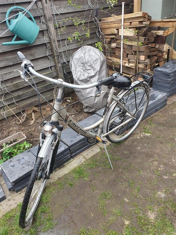 Perfecte staat moderne "L^ AVENIR" 28 inch damesfiets, Fietsen en Brommers, 47 tot 50 cm, Ophalen, Zo goed als nieuw, Versnellingen