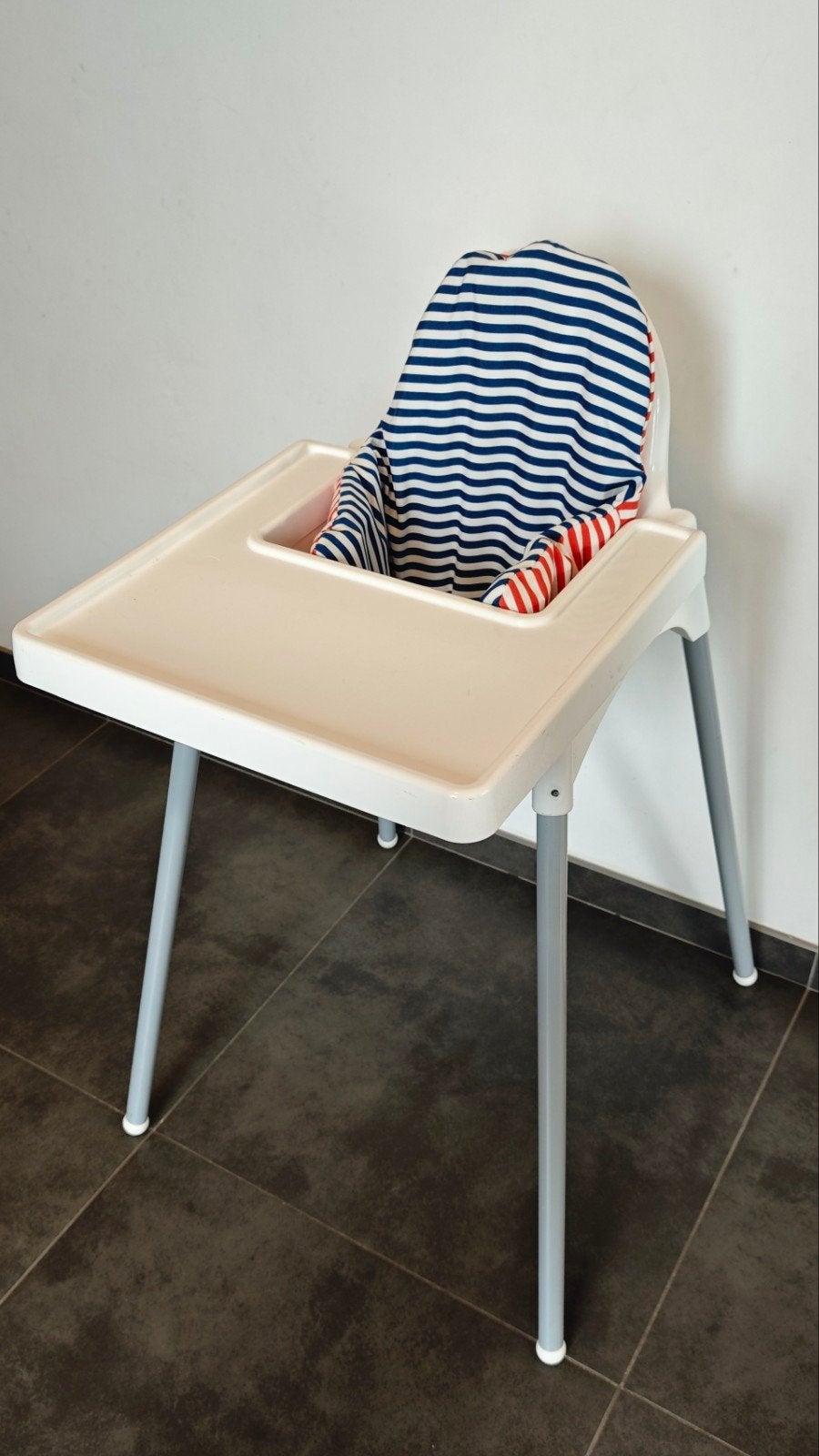 Ikea kinderstoel, Enlèvement, Utilisé