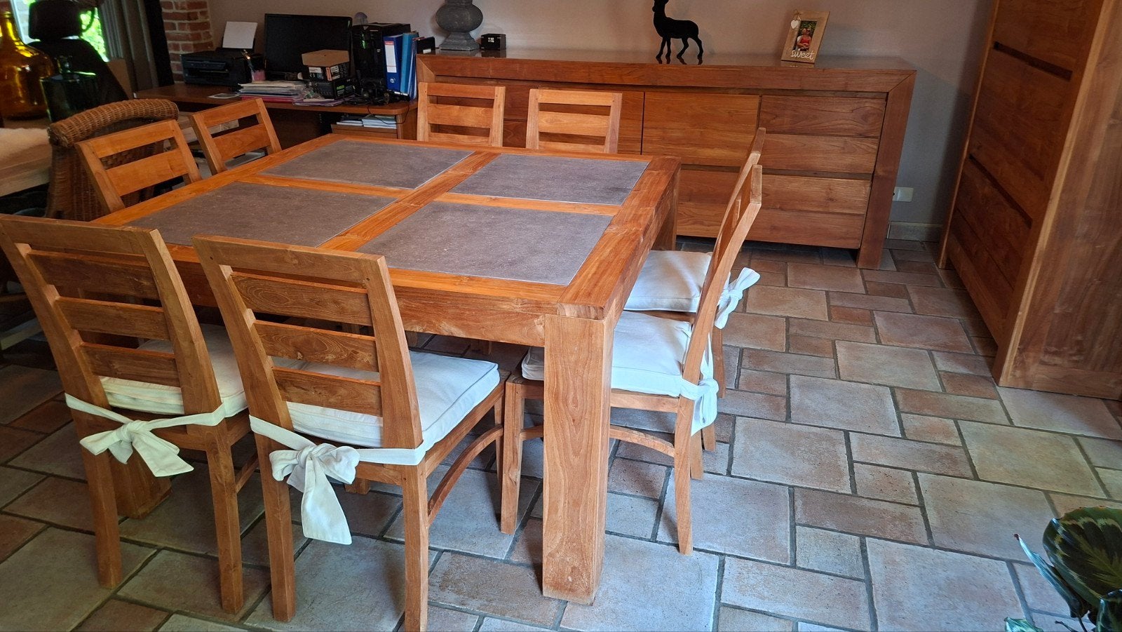 masief teak tafel met 8 stoelen, Huis en Inrichting, Ophalen
