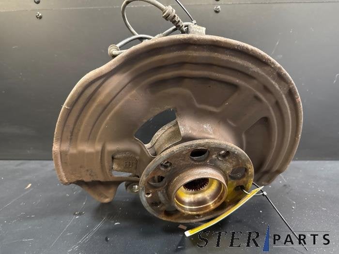 Fusee rechts-voor van een Mercedes A-Klasse, Gebruikt, -, Ophalen of Verzenden, -