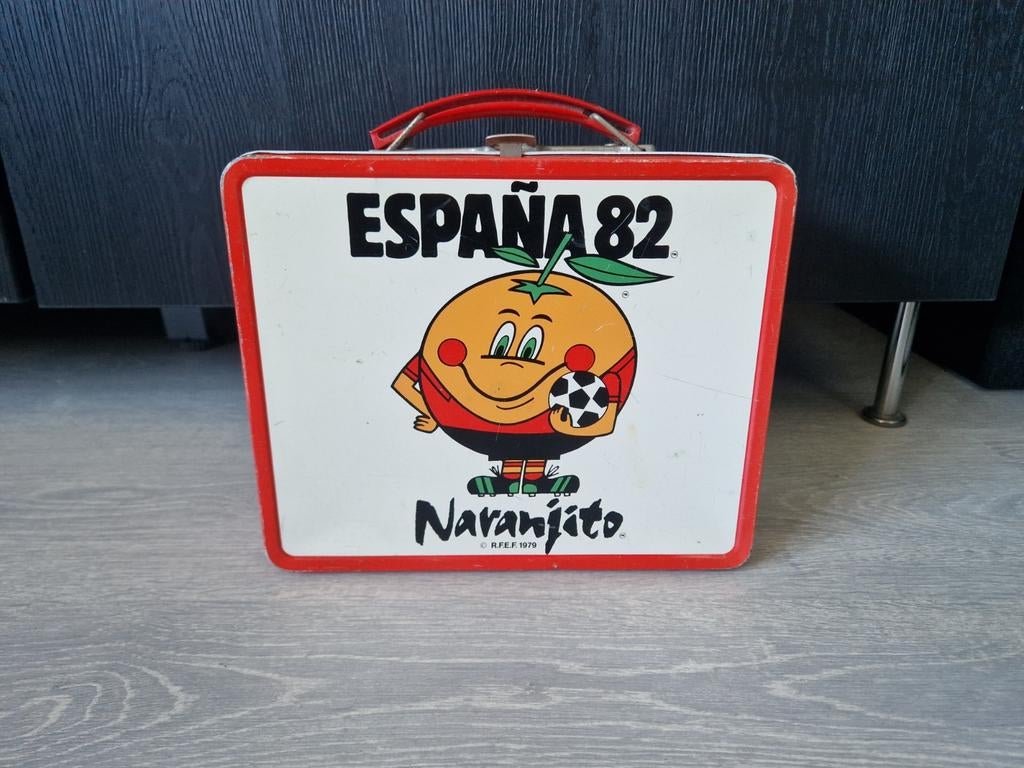 Boîte à lunch vintage en métal Naranjito pour la Coupe du Mo, Collections, Marques & Objets publicitaires, Enlèvement ou Envoi