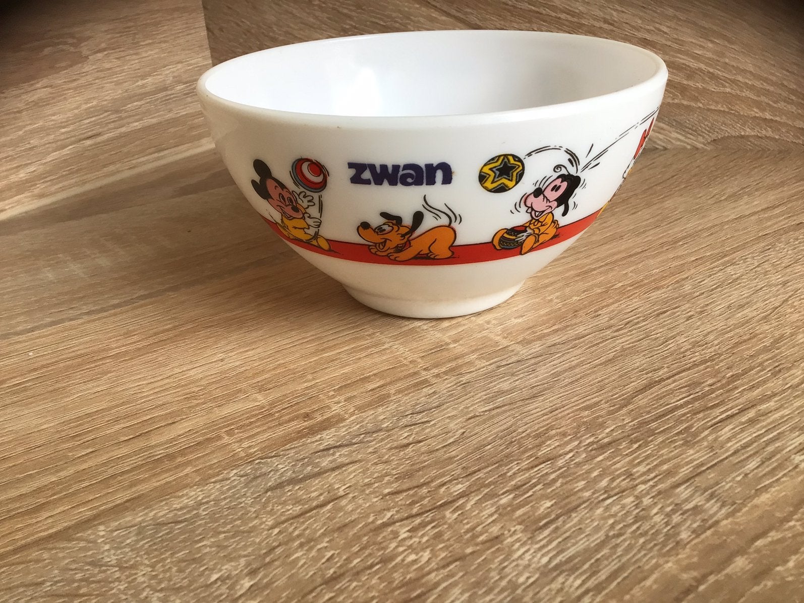 Vintage arcopal soepkom Zwan, Antiek en Kunst, Antiek | Servies los, Ophalen of Verzenden