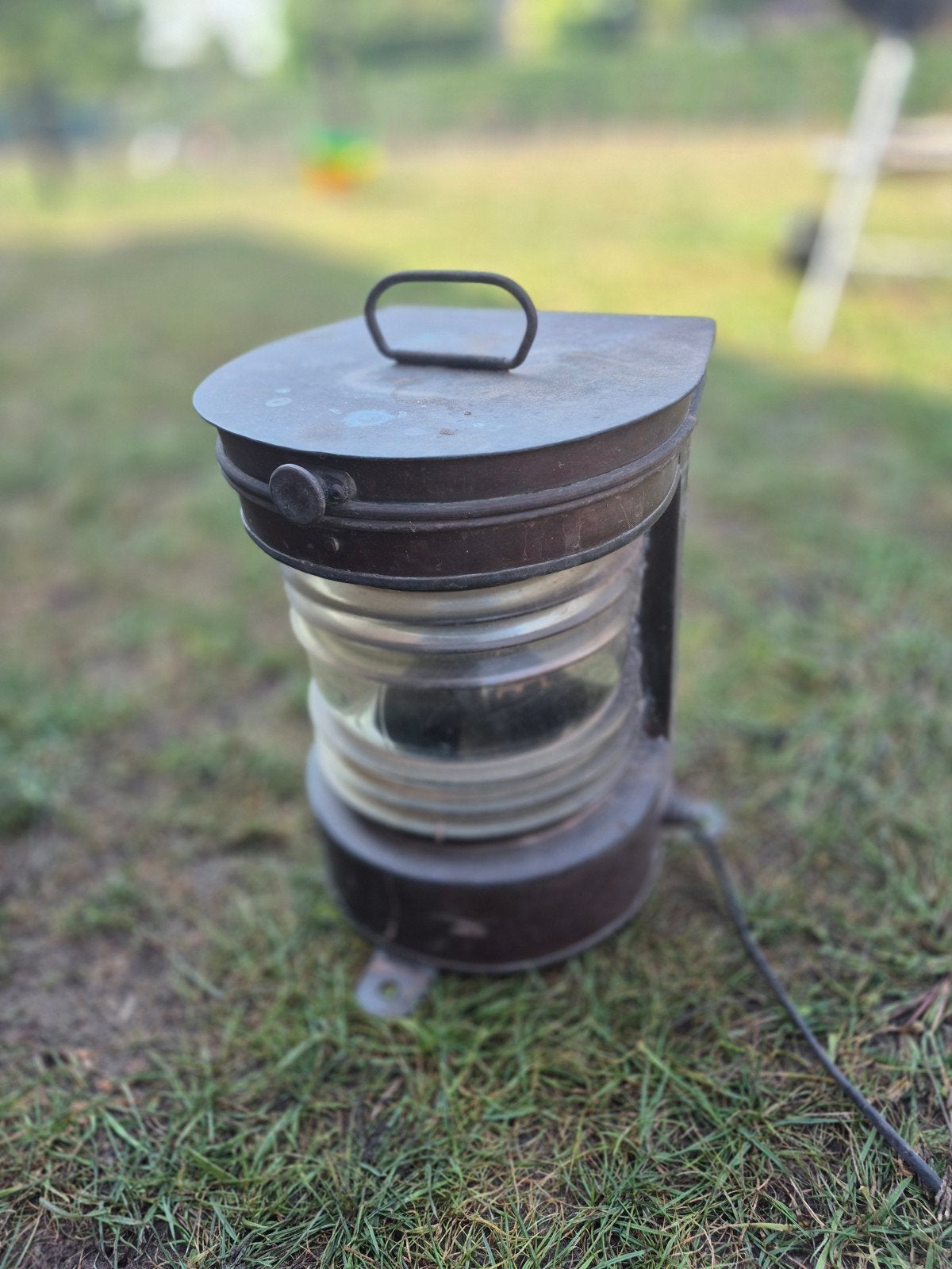 Prachtige bootlamp, Enlèvement