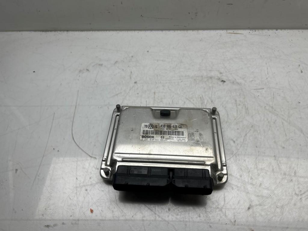 CALCULATEUR MOTEUR ECU Passat Variant (3B6) (|038906019GQ|), Robert Bosch AG, Volkswagen, Utilisé, Robert-Bosch-Allee 1
74232  Abstatt, DE