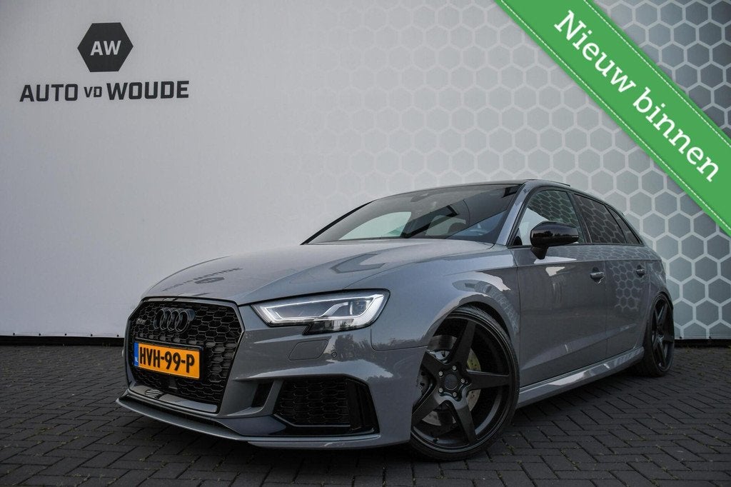 Audi RS3 2.5 TFSI Quattro Panoramdak Virtual B&O 400PK, Auto's, Audi, Automaat, RS3, 1505 kg, Automatische klimaatregeling