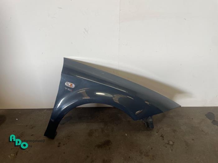 Aile avant droite d'un Seat Leon (Leon 09-) (LW7X), Autos : Pièces & Accessoires, Carrosserie & Tôlerie, Seat, Utilisé, 3 mois de garantie