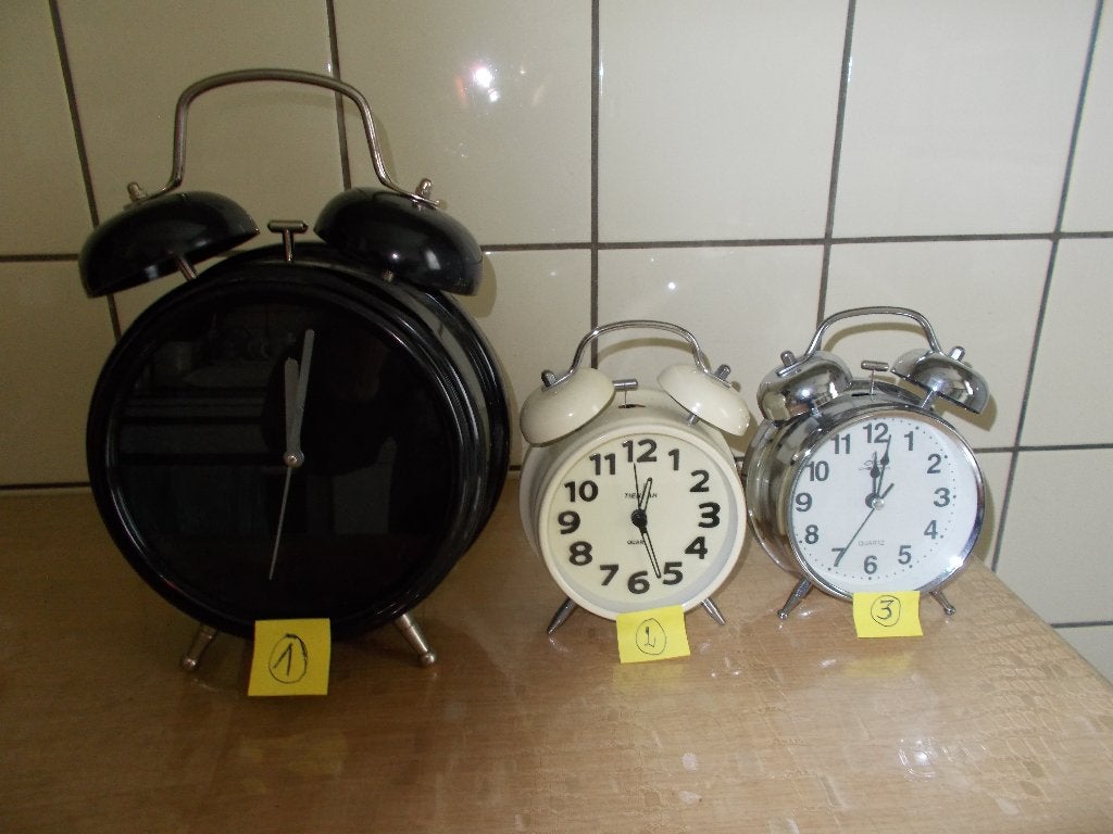Ensemble de réveils vintage., Ophalen, Zo goed als nieuw, Analoog