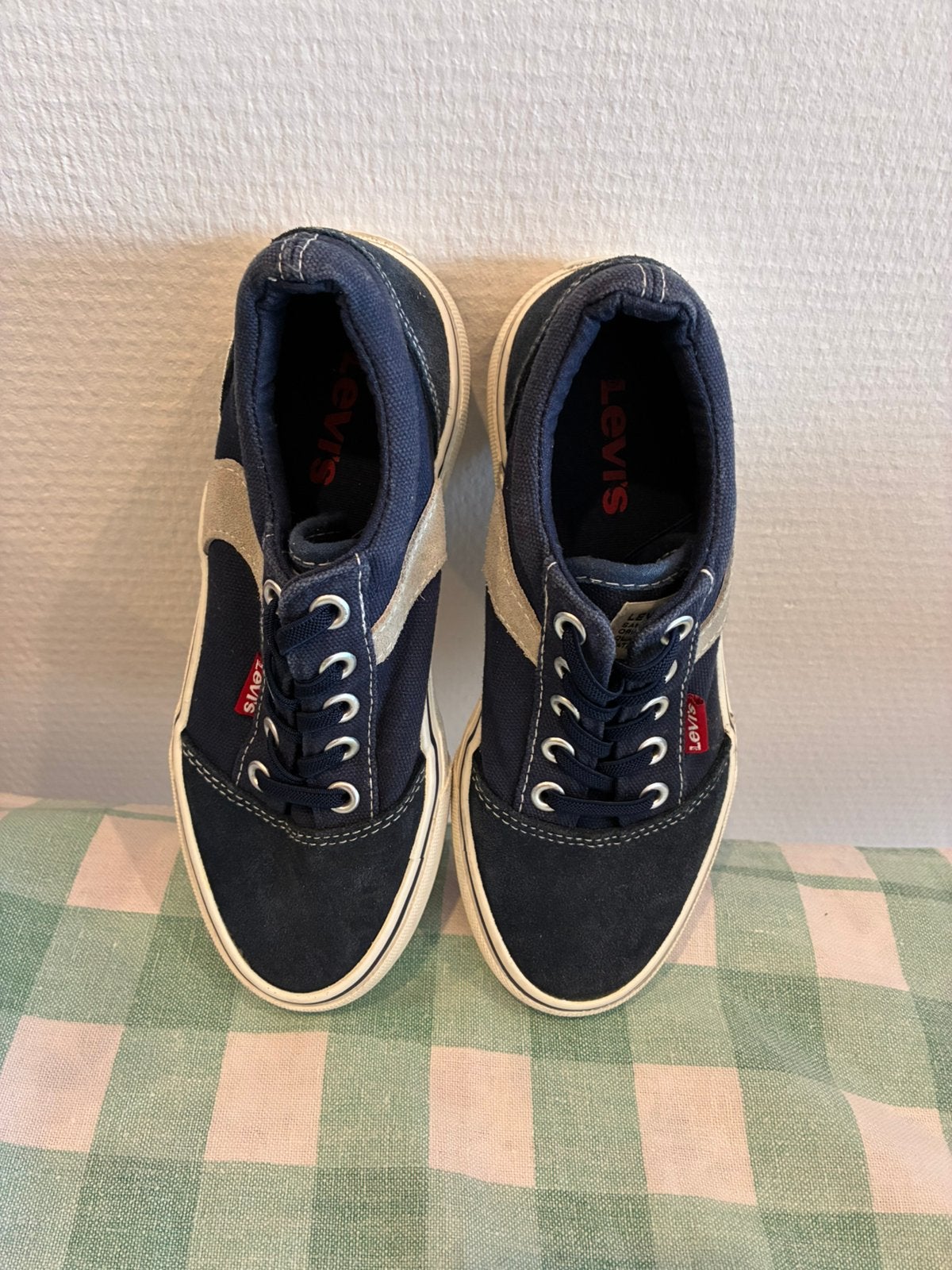 Chaussures enfant garçon taille 33, Enfants & Bébés, Enlèvement ou Envoi, Comme neuf, Garçon