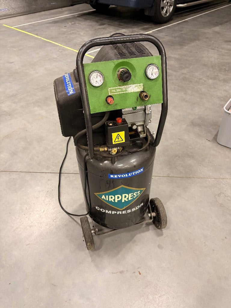 Airpress Compressor HL360/50 in prima staat!, Doe-het-zelf en Bouw, Ophalen, Gebruikt, 6 tot 10 bar, 25 tot 100 liter
