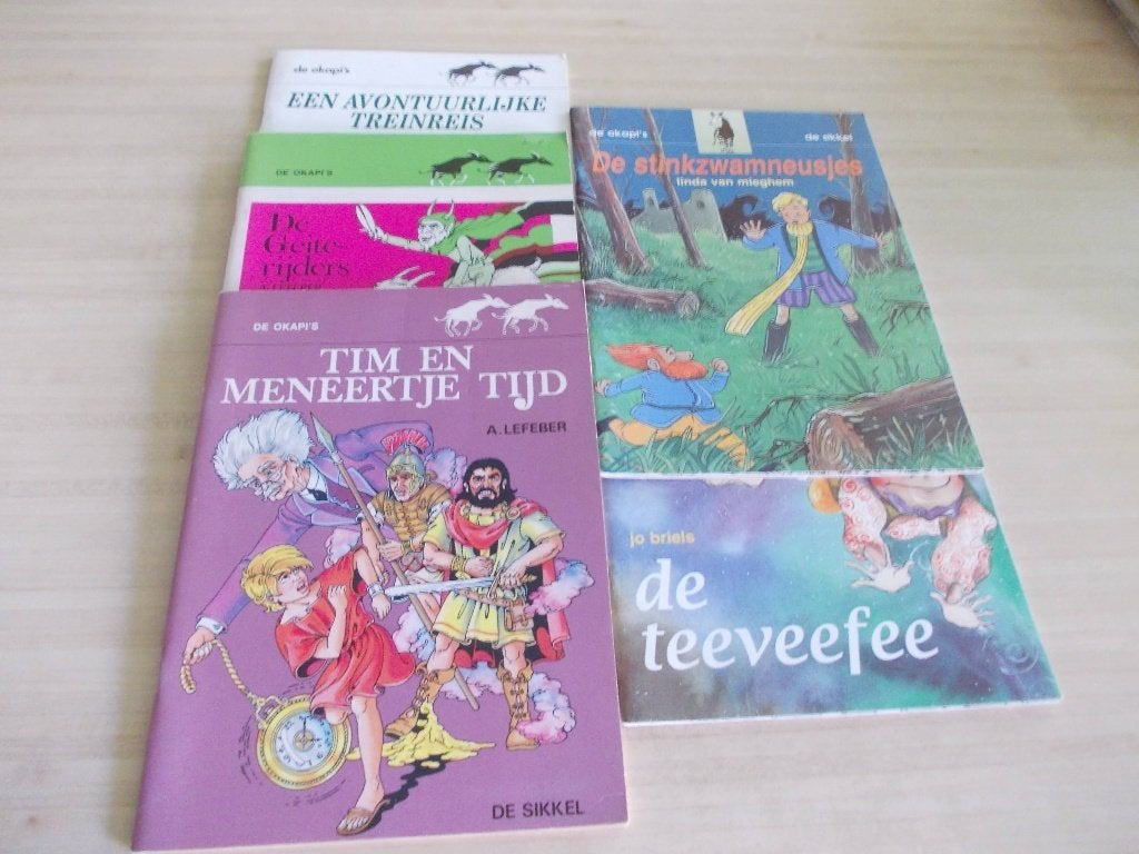 Boekjes "De Okapi's"., Ophalen of Verzenden, Zo goed als nieuw, Fictie