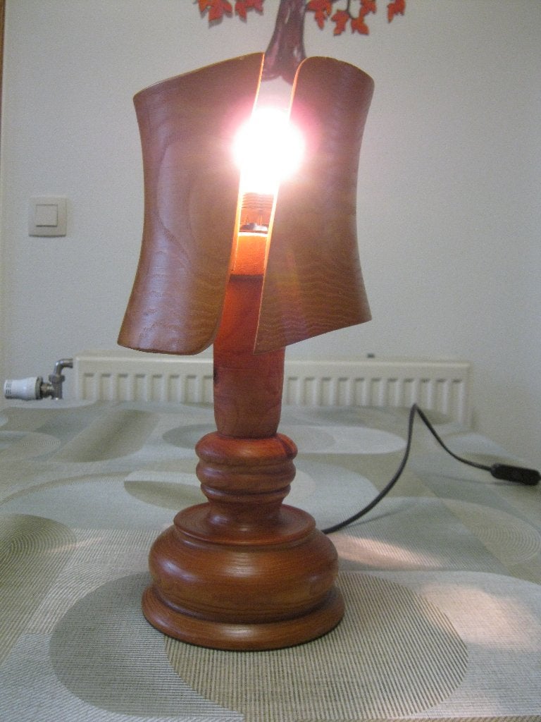 lampe de table en bois, Maison & Meubles, Lampes | Lampes de table, Enlèvement, Neuf, Bois