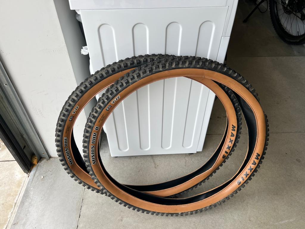 Maxxis minion DHF 2.5 en DHR II  2.4, Fietsen en Brommers, Verzenden, Zo goed als nieuw