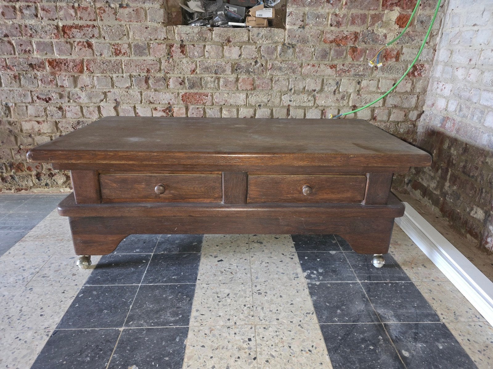 Table basse en bois massif, Enlèvement