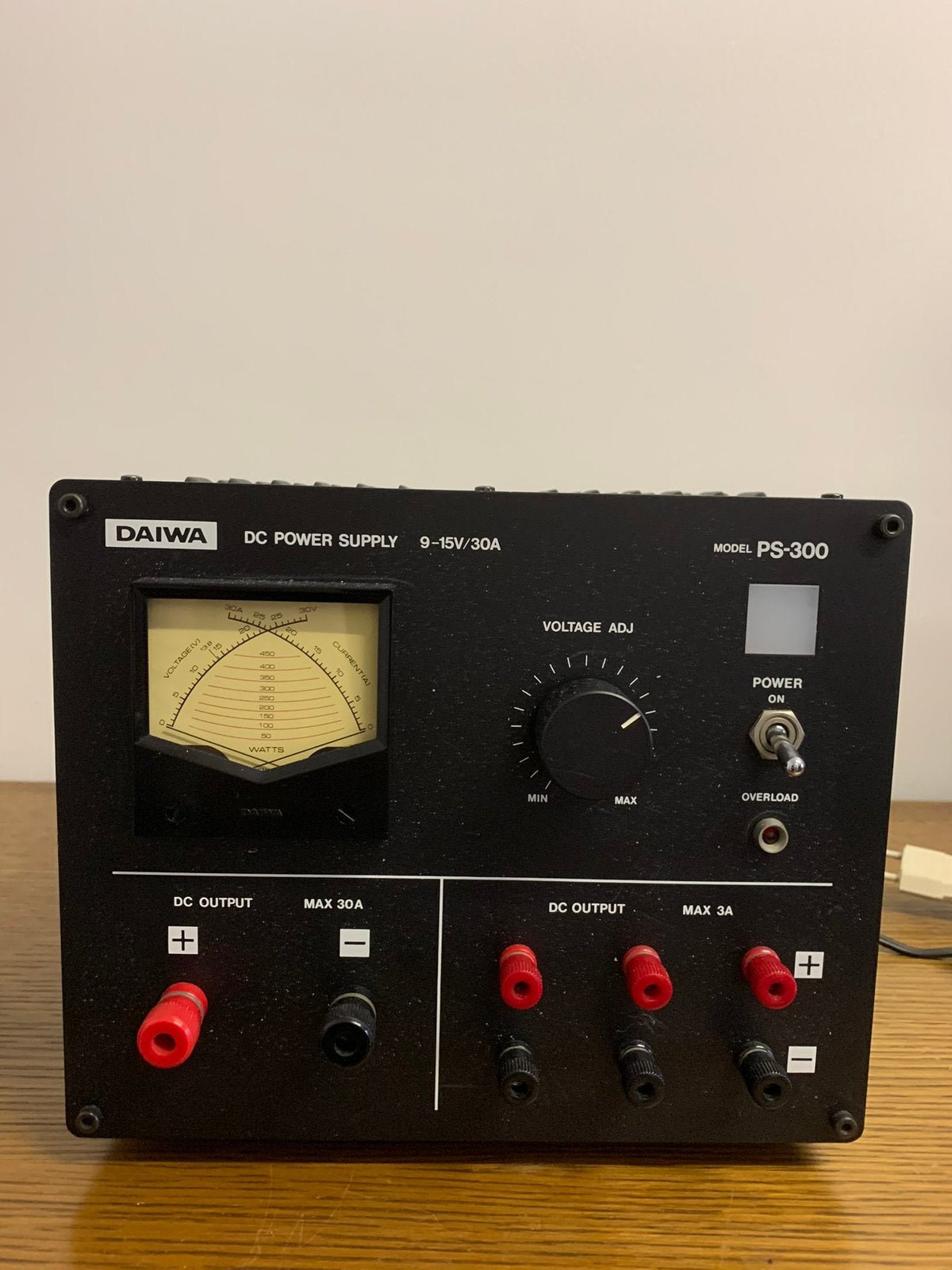 Daiwa PS-300 power supply, Ophalen of Verzenden, Zo goed als nieuw