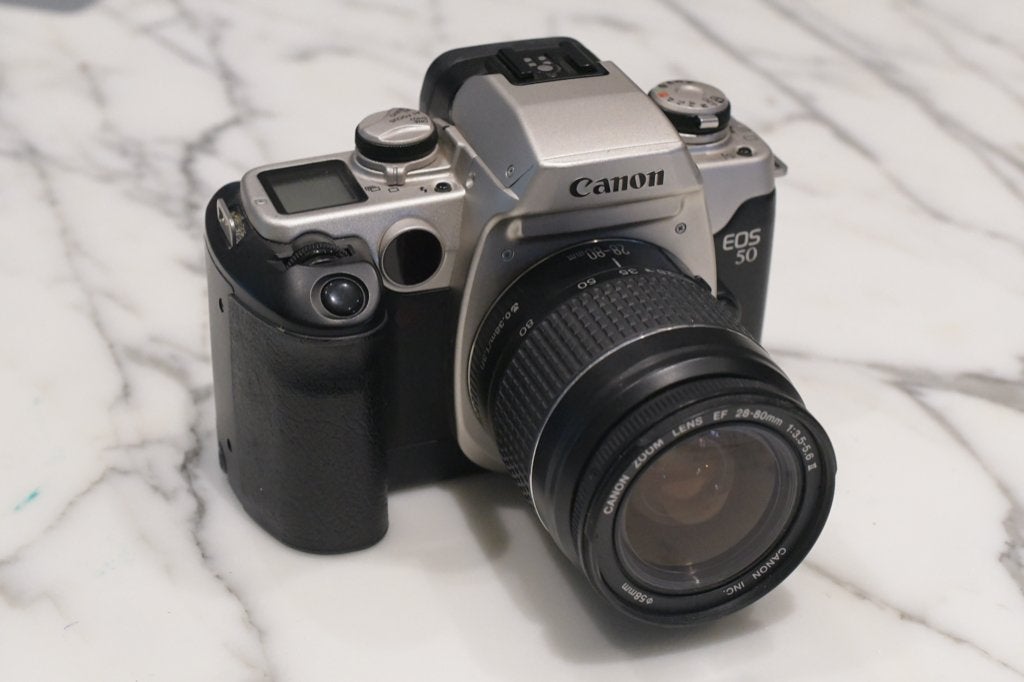 Canon EOS 50 en 28-80mm/f3.5-5.6 II, Audio, Tv en Foto, Ophalen of Verzenden, Gebruikt, Spiegelreflex, Canon