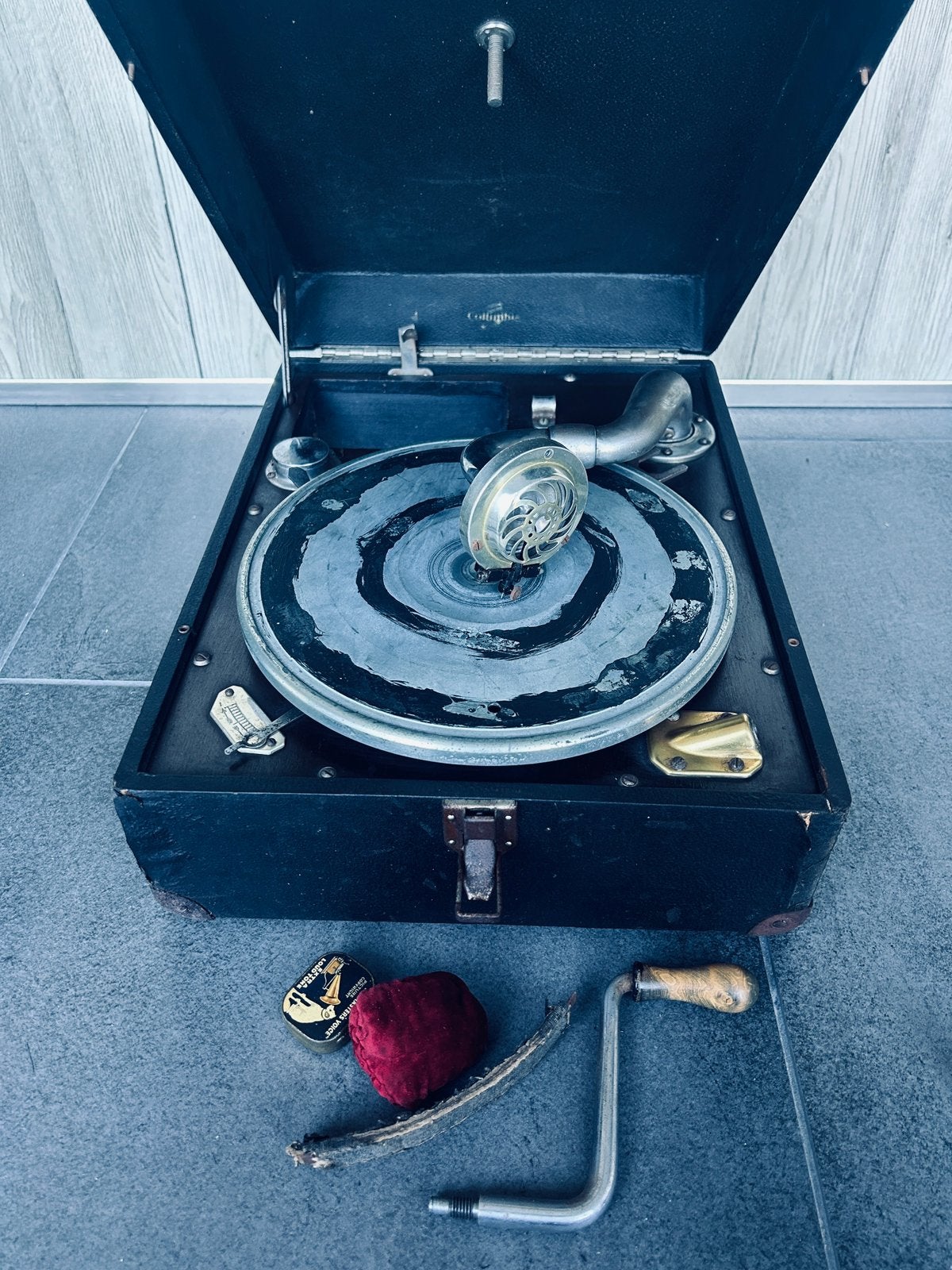 Titre : Gramophone / Phonographe vintage Columbia Type 212, Enlèvement ou Envoi, Comme neuf