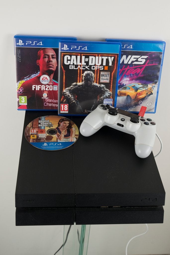 Sony PlayStation 4 PS4 + controller + 4 spellen, Ophalen of Verzenden, Met 1 controller, Original, Met games